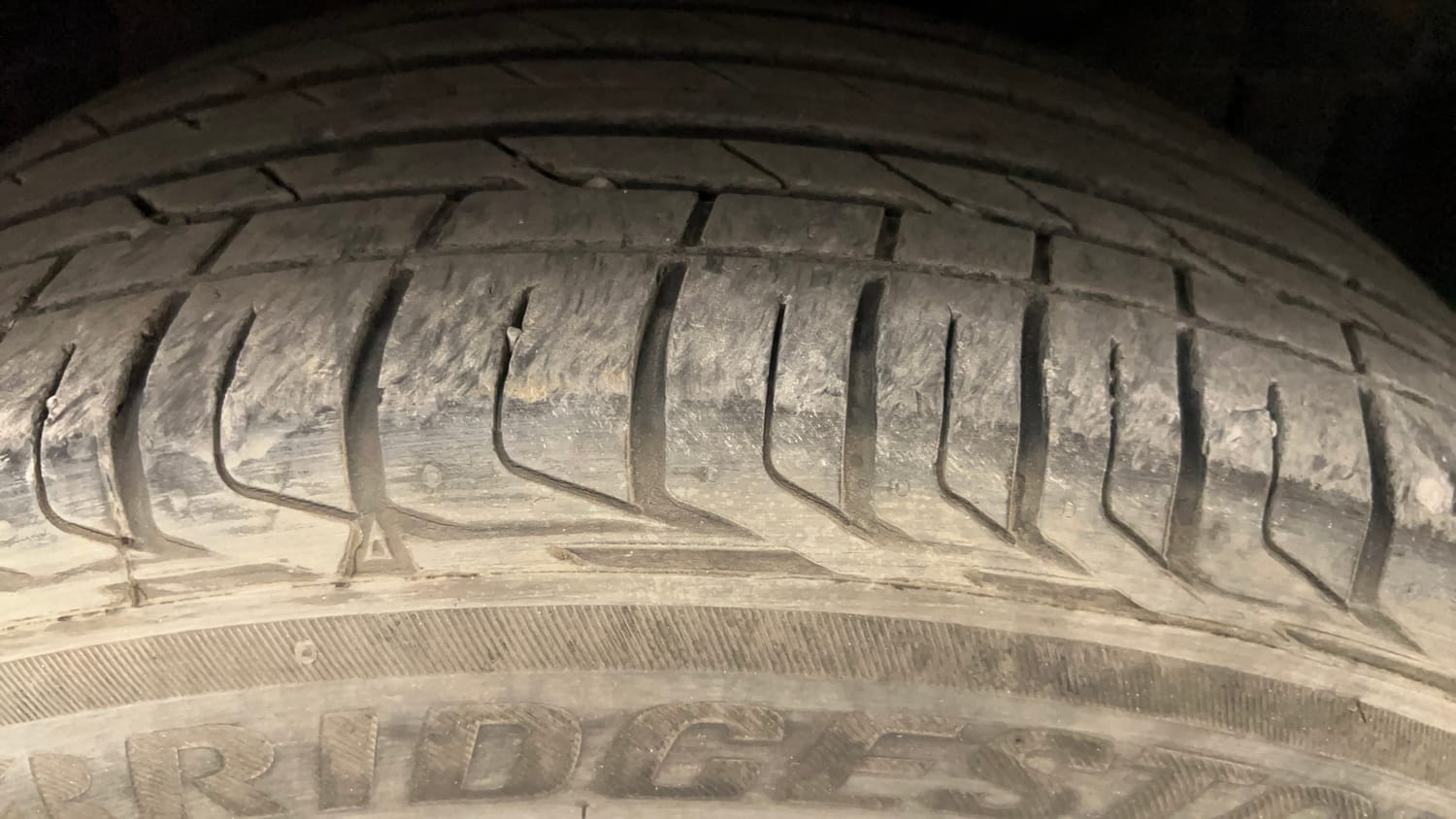 Used 2017 Maruti Suzuki S-Cross Alpha 1.3 Diesel Manual tyres RIGHT FRONT TYRE TREAD VIEW