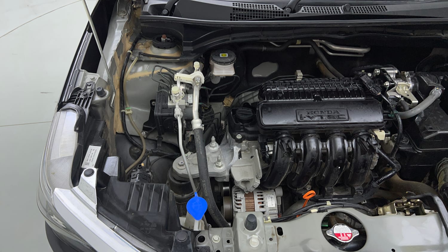 Used 2025 Honda Amaze VX 1.2 Petrol CVT Petrol Automatic engine ENGINE RIGHT SIDE VIEW