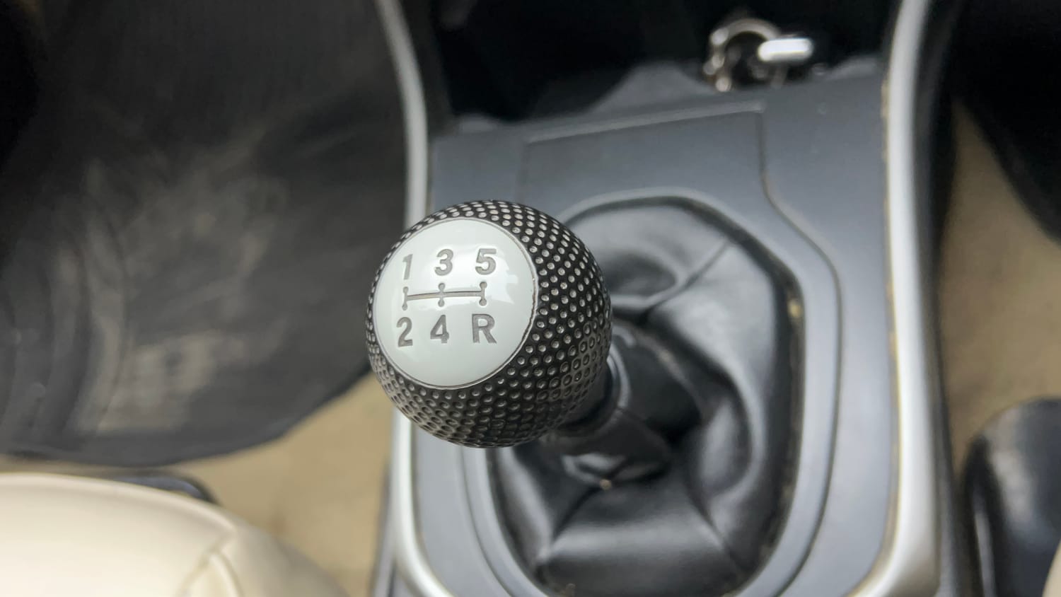 Used 2019 Honda City V Petrol Petrol Manual interior GEAR  KNOB VIEW