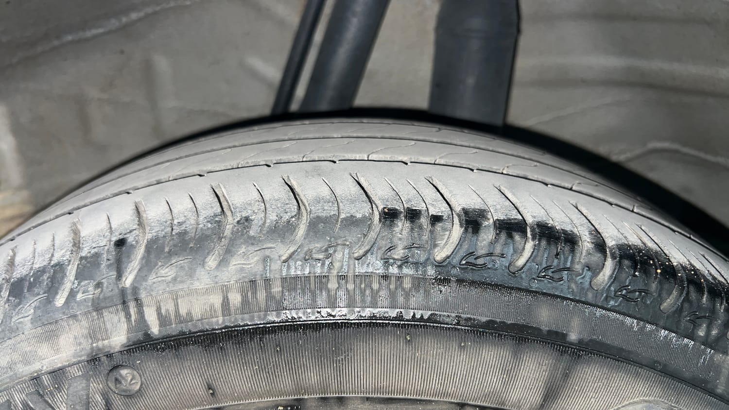 Used 2022 Honda Amaze VX CVT 1.2 Petrol Petrol Automatic tyres LEFT REAR TYRE TREAD VIEW