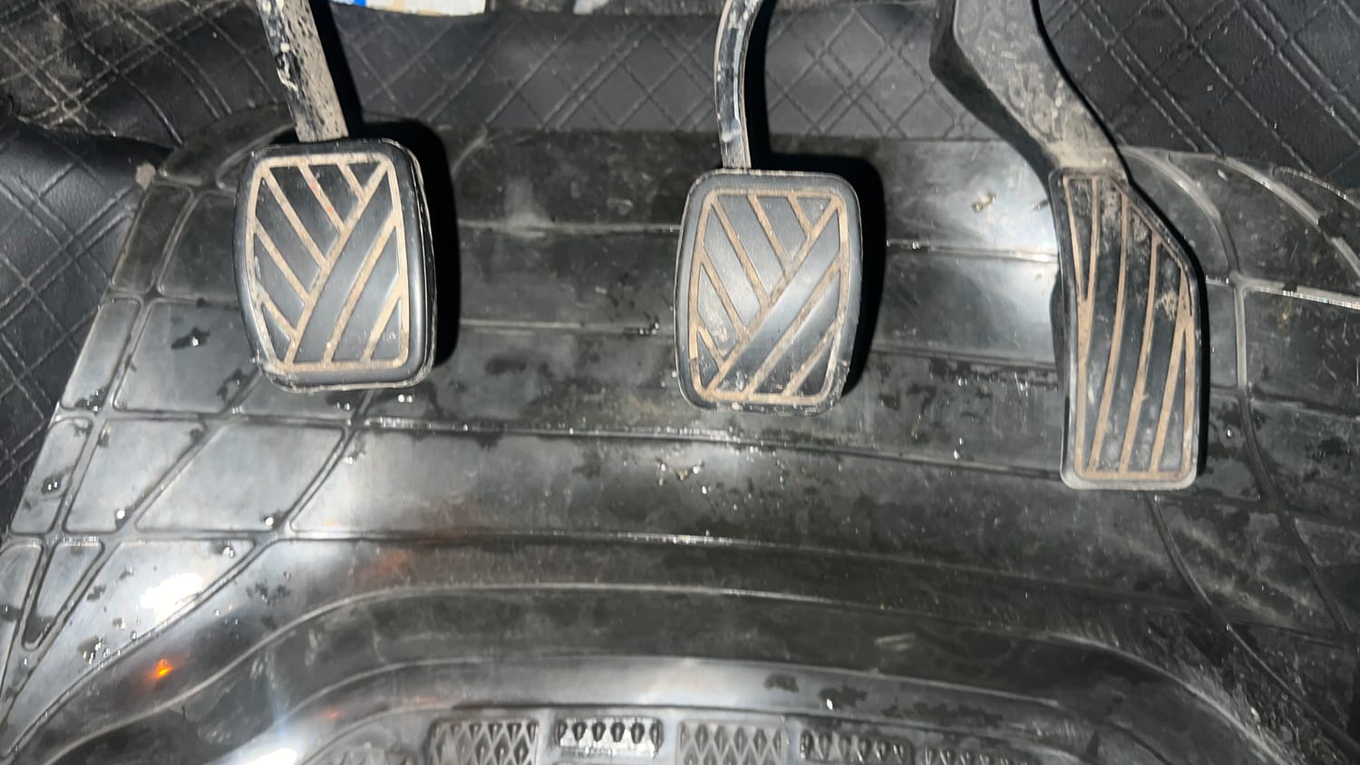 Used 2020 maruti-suzuki Vitara Brezza ZXi Plus Petrol Manual interior PEDALS VIEW