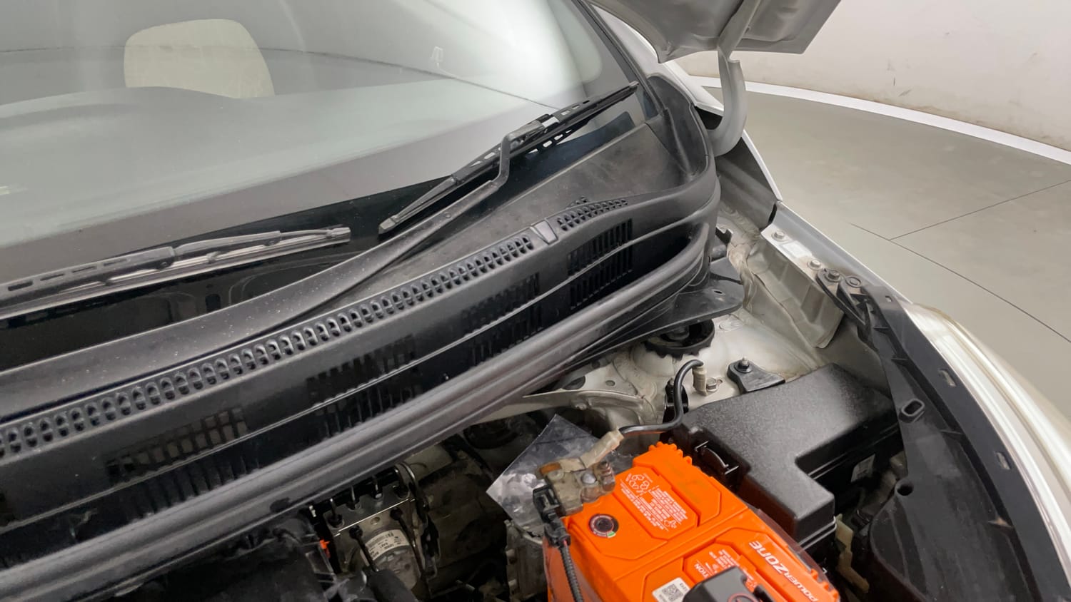 Used 2018 Hyundai Grand i10 Sportz 1.2 Kappa VTVT Petrol Manual engine ENGINE LEFT SIDE HINGE & APRON VIEW