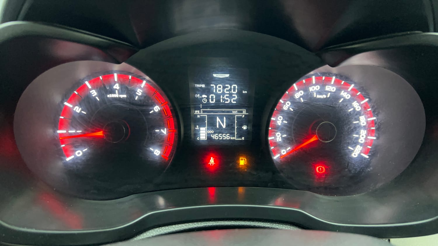 Used 2022 Mahindra XUV 300 W6 1.2 Petrol Petrol Manual interior CLUSTERMETER VIEW