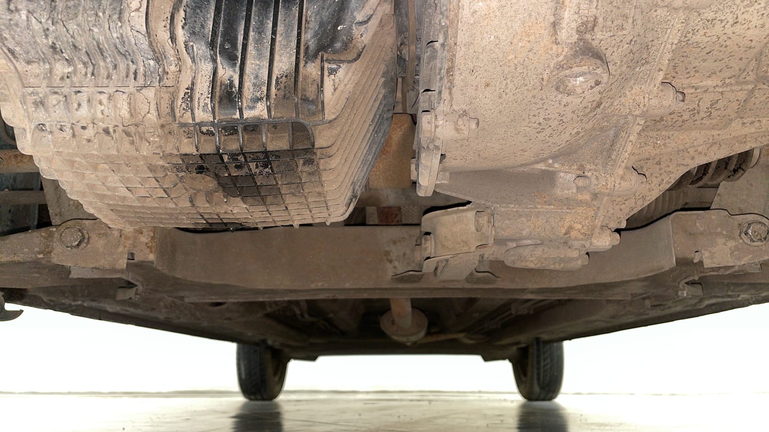 Used 2021 Renault Kwid RXT 1.0 AMT Opt Petrol Automatic extra FRONT LEFT UNDERBODY VIEW