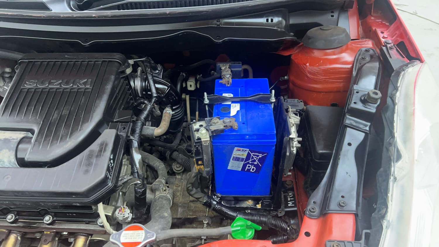 Used 2015 Maruti Suzuki Swift VXi Petrol Manual engine ENGINE LEFT SIDE VIEW