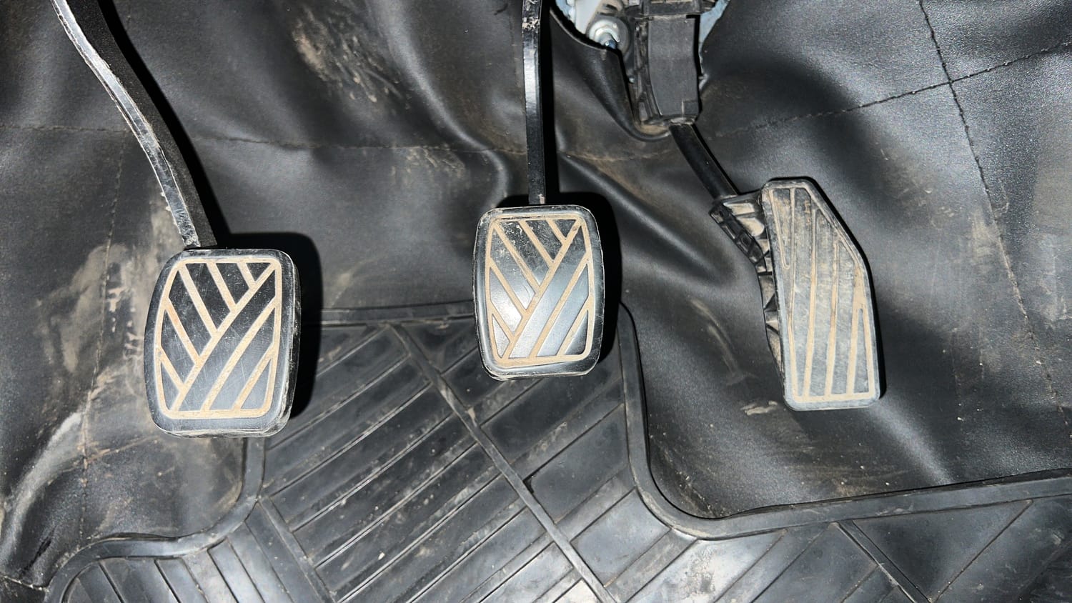 Used 2017 Maruti Suzuki Baleno Delta 1.2 Petrol Manual interior PEDALS VIEW