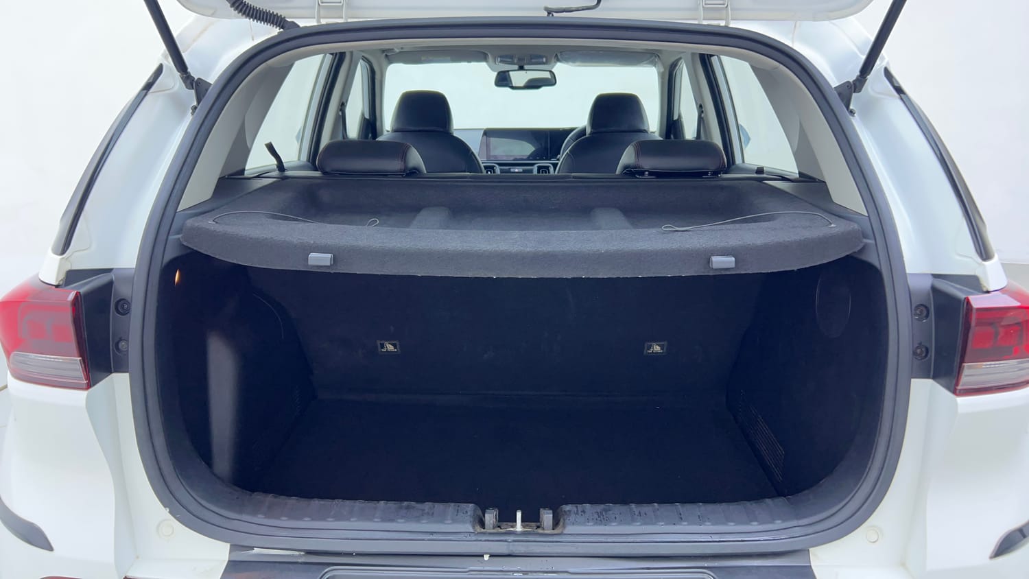 Used 2020 Kia Sonet GTX Plus 1.5 Diesel Manual interior DICKY INSIDE VIEW
