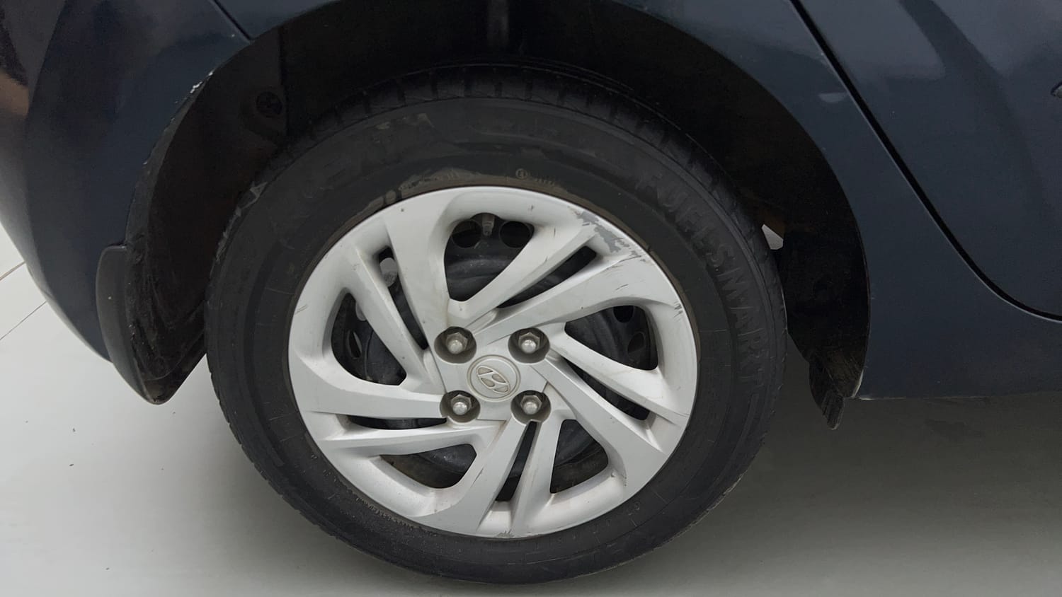 Used 2021 Hyundai Grand i10 Nios Magna 1.2 Kappa VTVT Petrol Manual tyres RIGHT REAR TYRE RIM VIEW