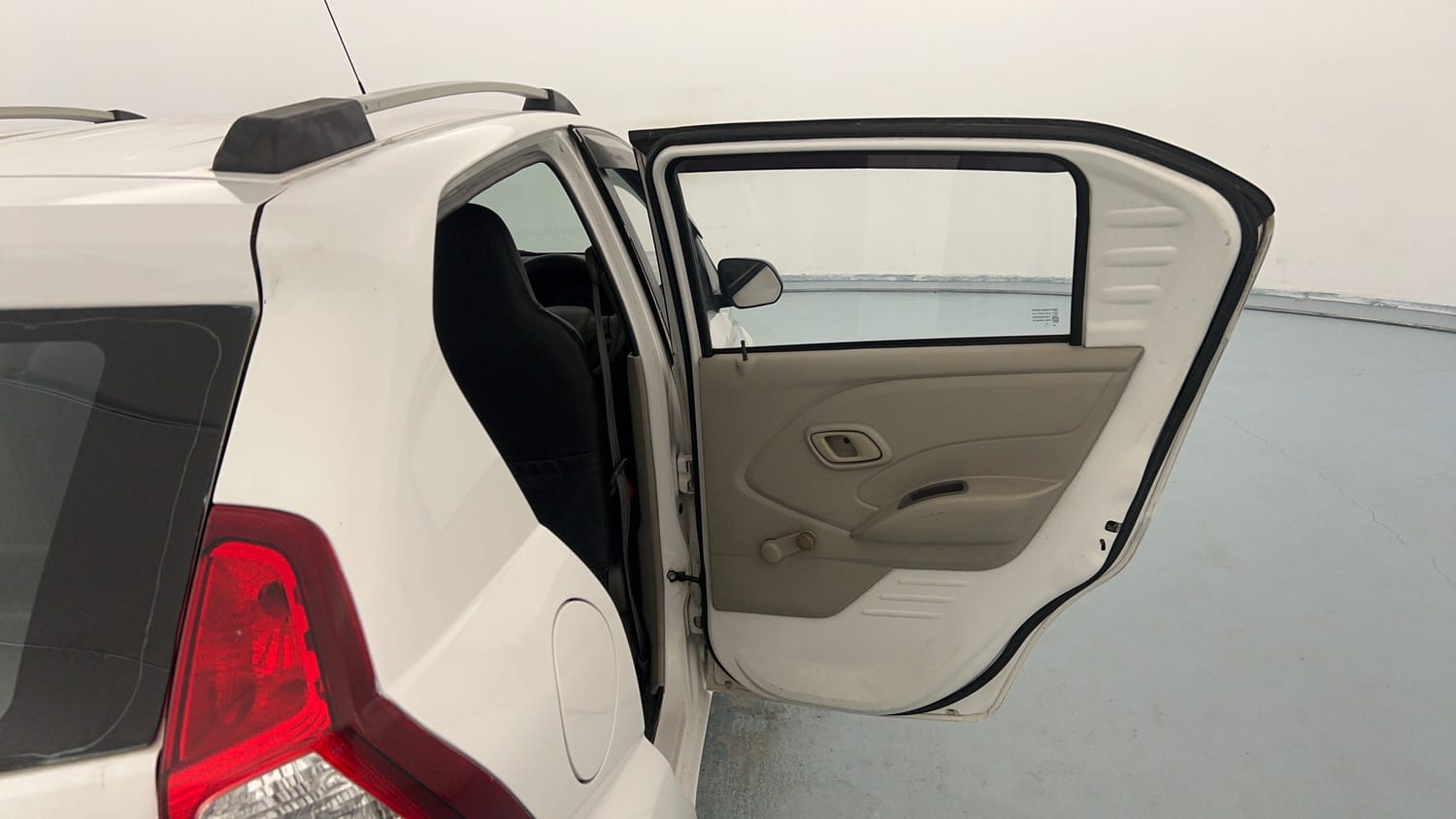 Used 2016 Datsun Redi-GO S Petrol Manual interior RIGHT REAR DOOR OPEN VIEW