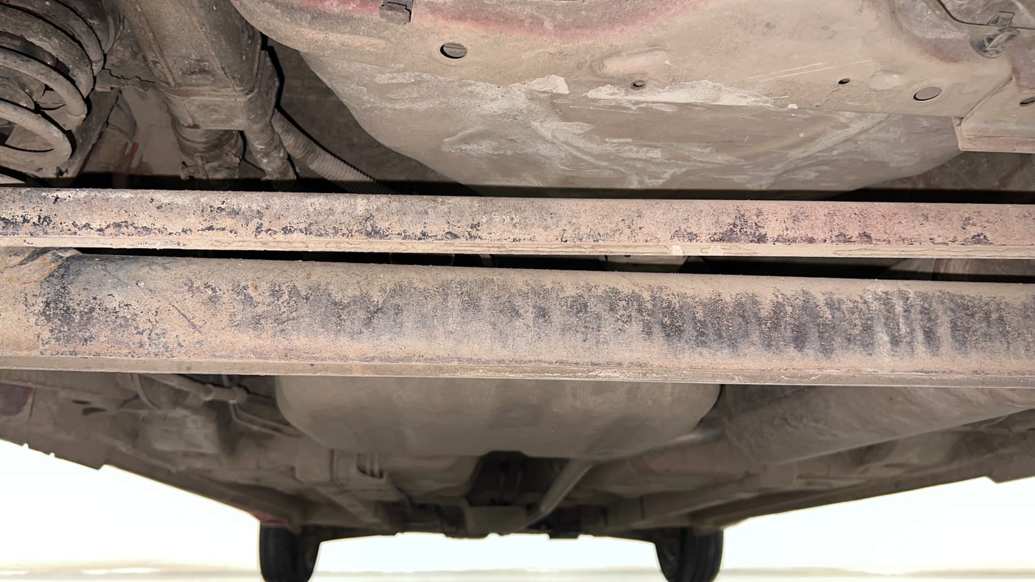 Used 2016 Hyundai Eon Era Petrol Manual extra REAR UNDERBODY VIEW (TAKEN FROM REAR)