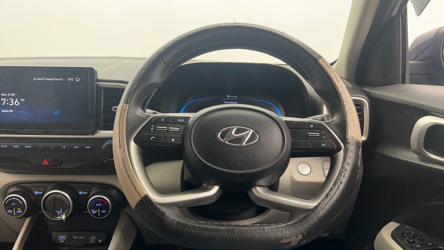 Used 2022 Hyundai Venue SX 1.2 Petrol Petrol Manual interior STEERING VIEW