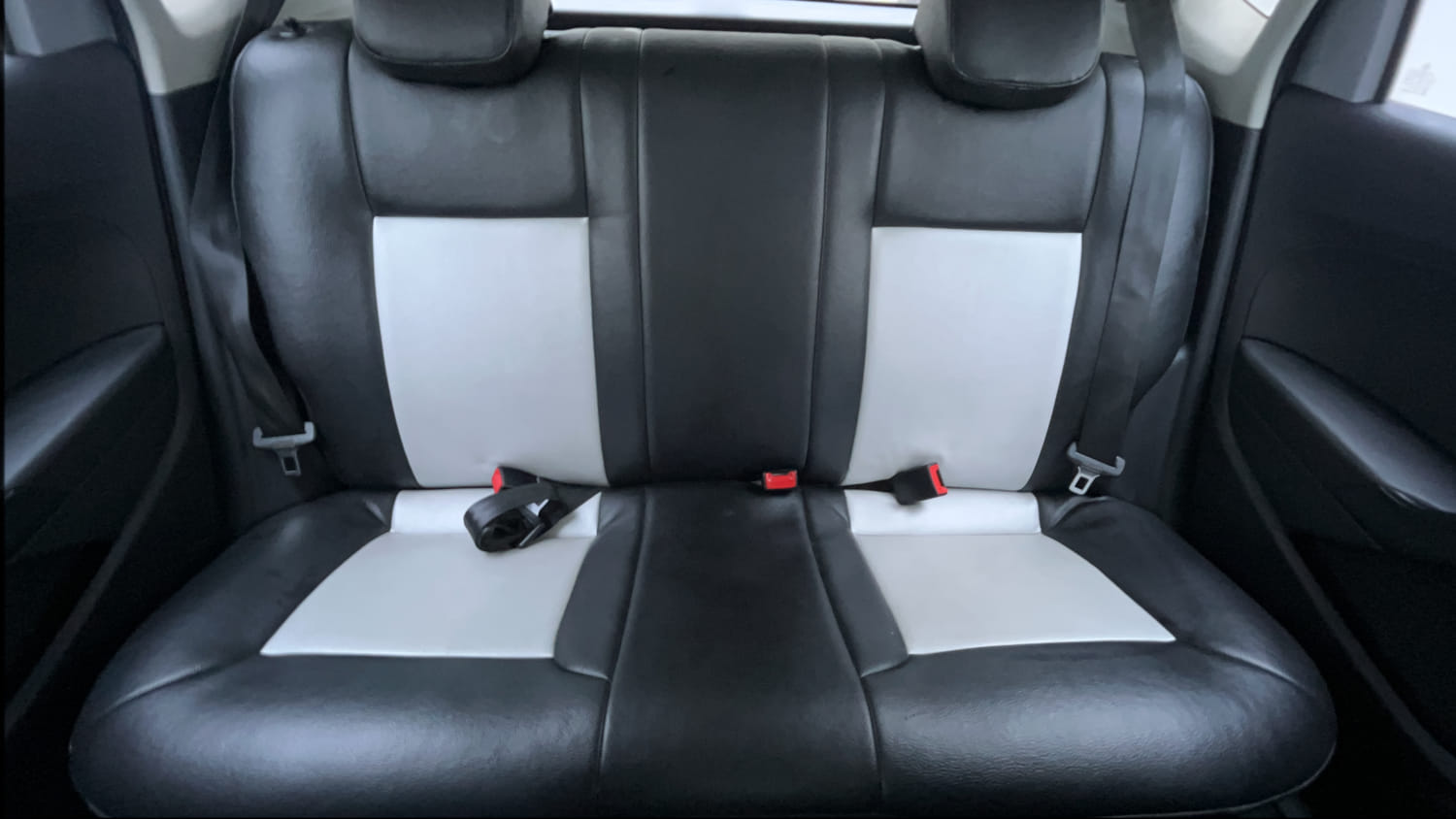 Used 2015 Volkswagen Polo Trendline 1.2L (P) Petrol Manual interior REAR SEAT CONDITION VIEW
