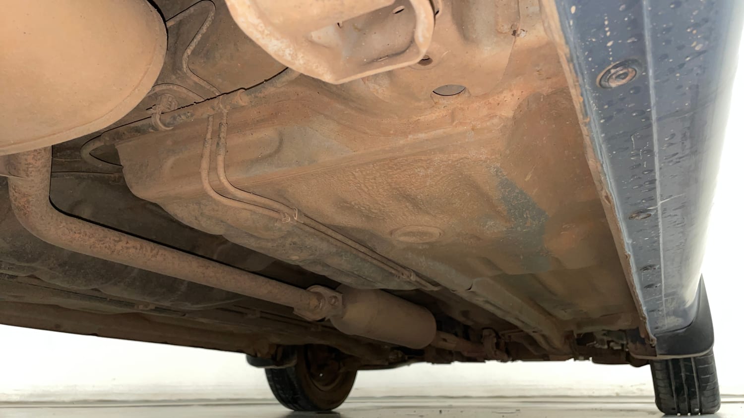 Used 2014 Maruti Suzuki Estilo LXi BS-IV Petrol Manual extra REAR RIGHT UNDERBODY VIEW