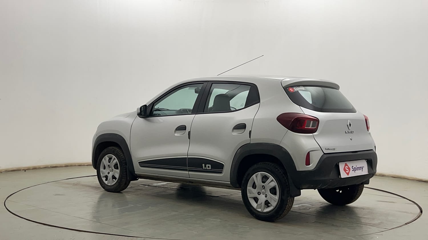 Used 2024 Renault Kwid RXT 1.0L AMT Petrol Automatic exterior LEFT REAR CORNER VIEW