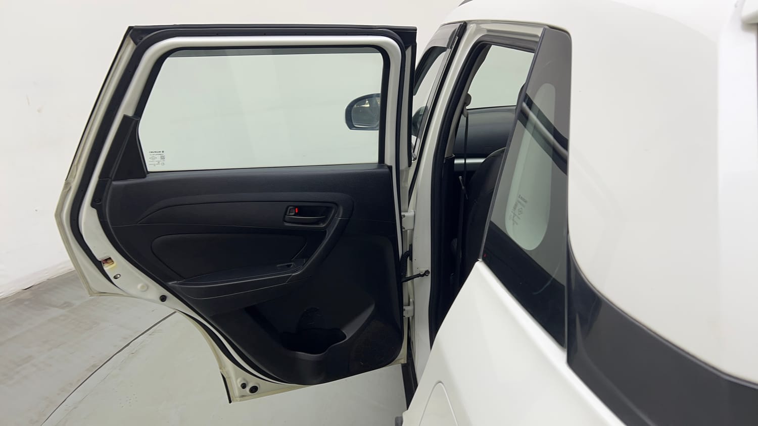 Used 2018 maruti-suzuki Vitara Brezza VDi AGS Diesel Automatic interior LEFT REAR DOOR OPEN VIEW