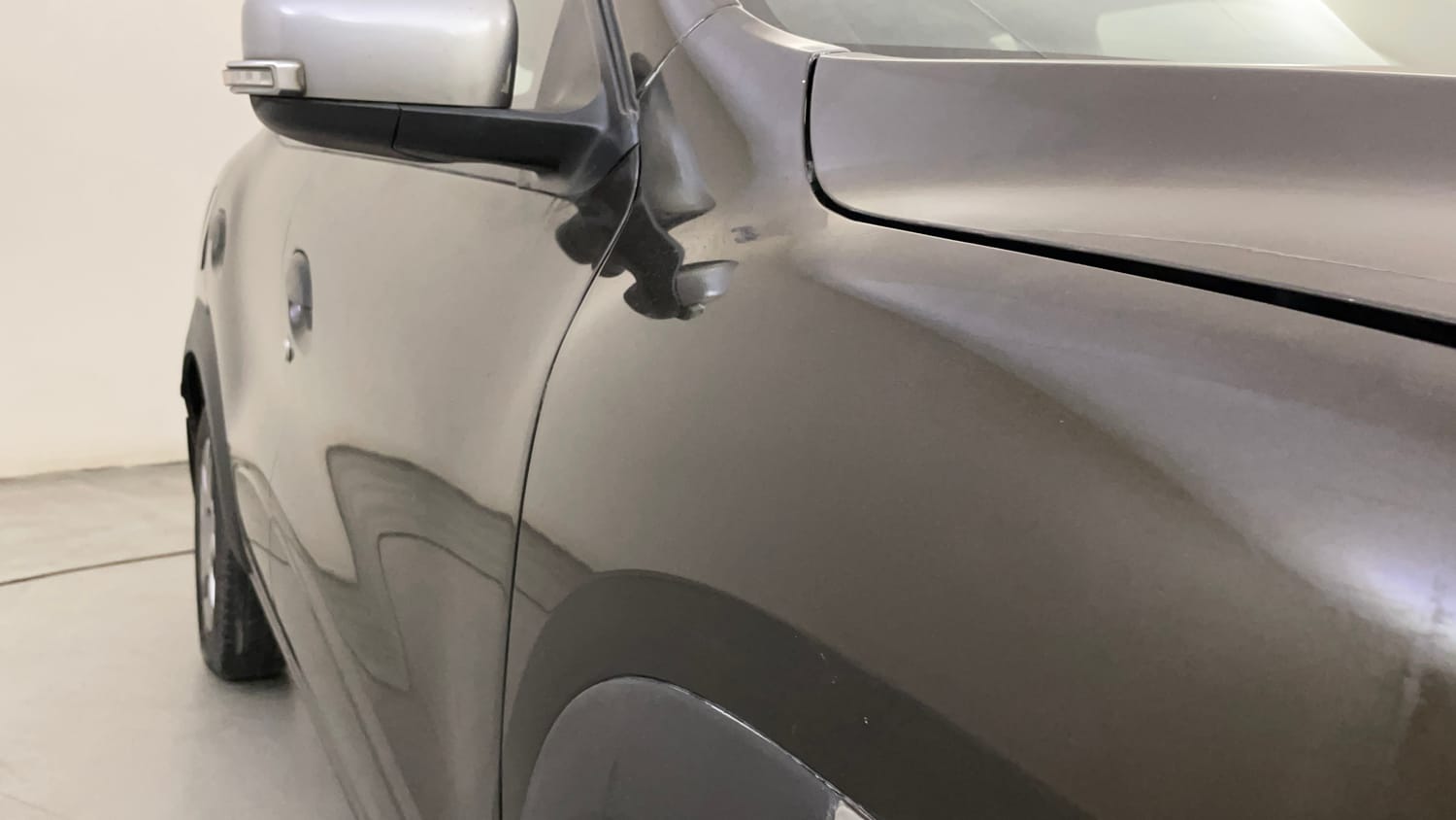 Used 2021 Renault Kwid RXT 1.0 AMT Opt Petrol Automatic dents MINOR DENT