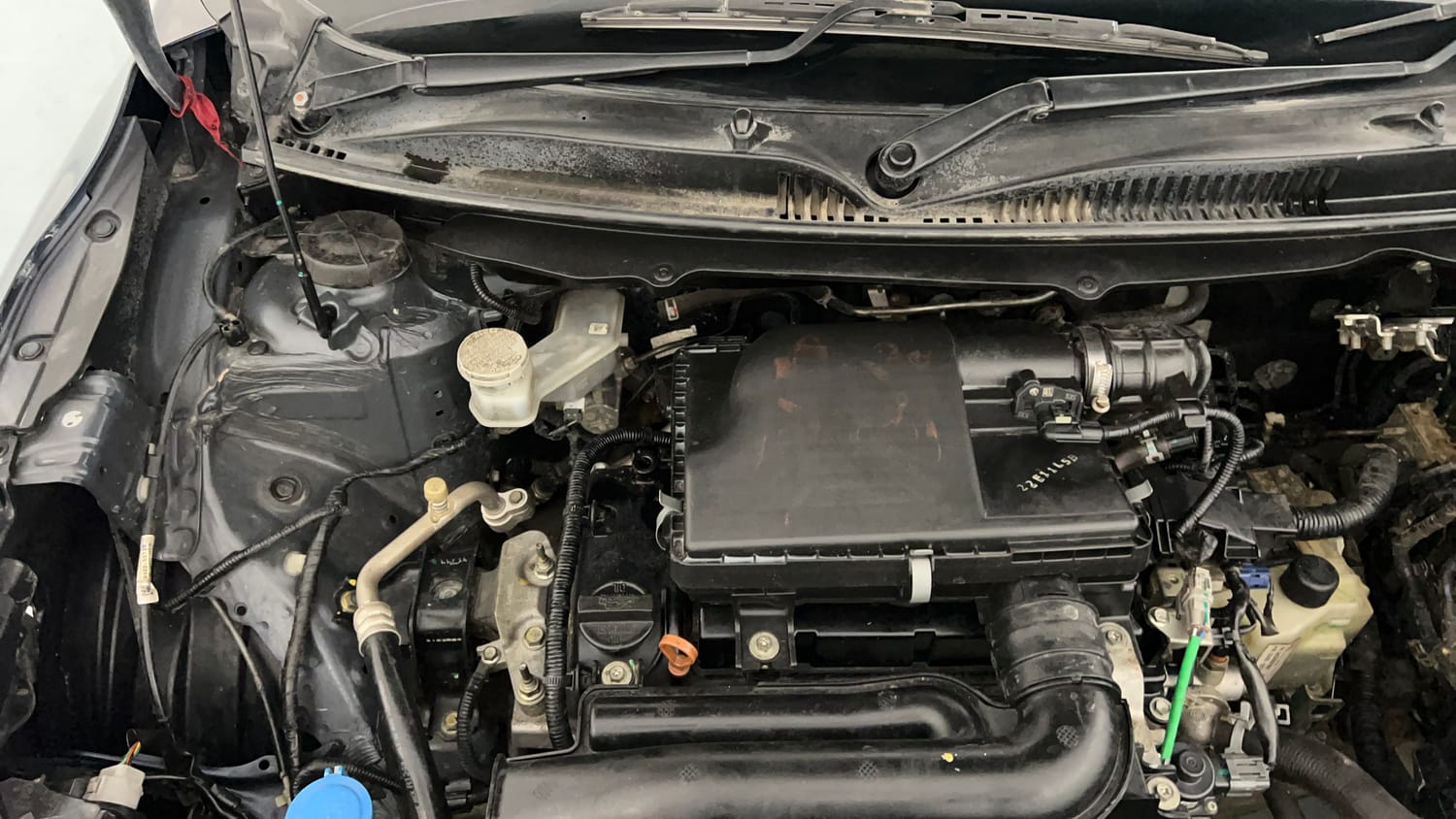 Used 2022 Toyota Glanza V AMT Petrol Automatic engine ENGINE RIGHT SIDE VIEW