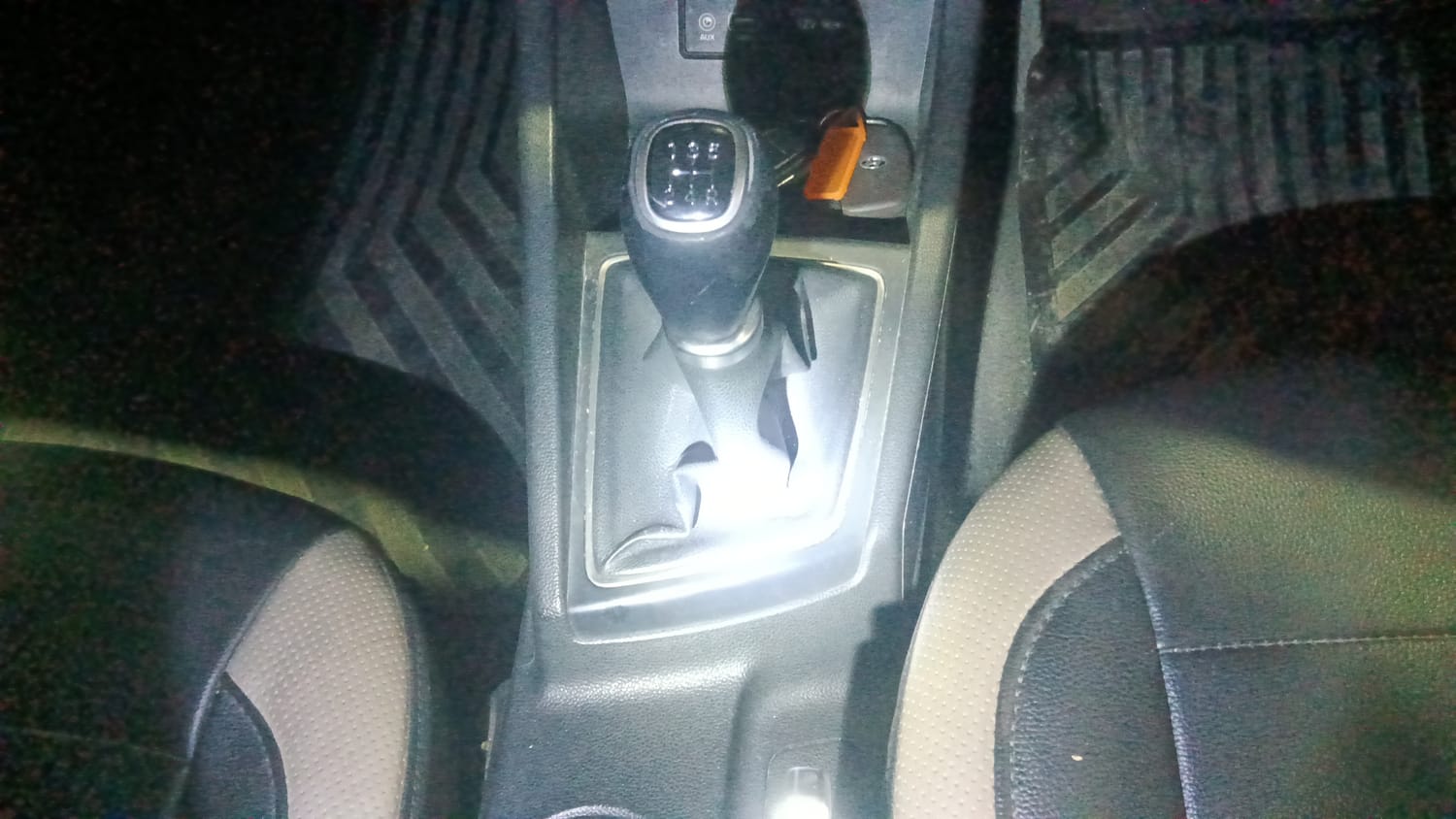 Used 2016 Hyundai Elite i20 Asta 1.2 Petrol Manual interior GEAR  KNOB VIEW