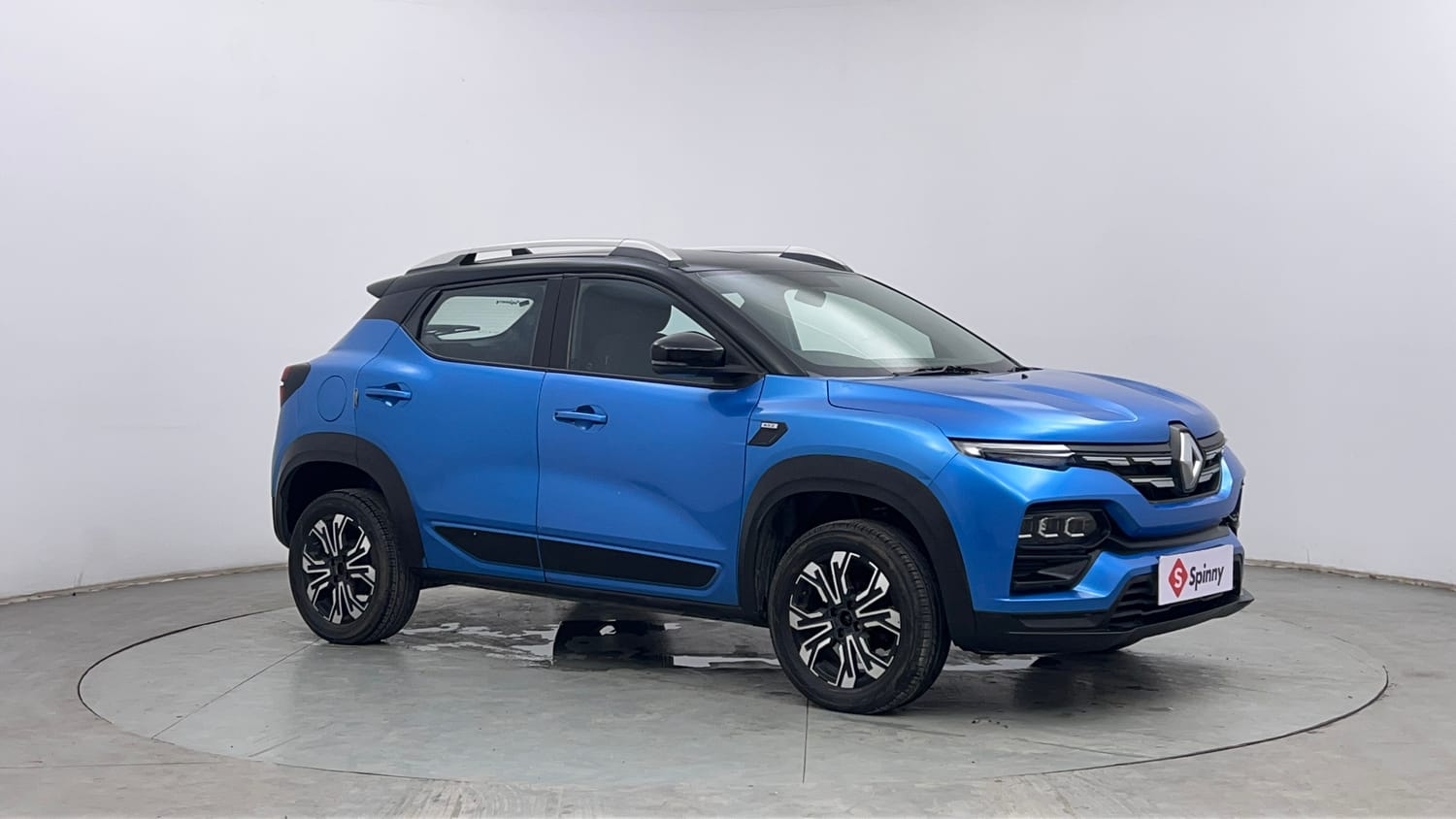 Used 2023 Renault Kiger RXZ 1.0 Turbo MT Dual Tone Petrol Manual exterior RIGHT FRONT CORNER VIEW