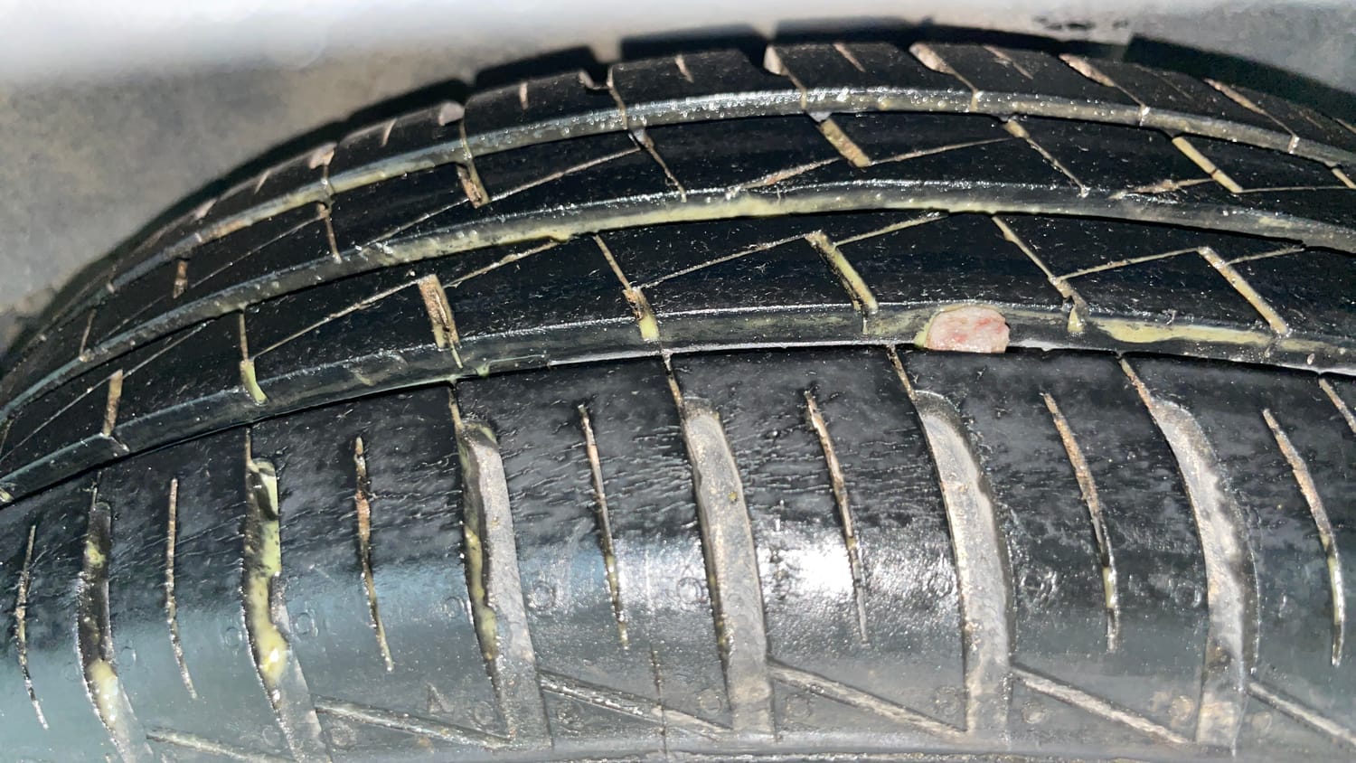 Used 2023 Renault Kwid CLIMBER AMT Petrol Automatic tyres LEFT REAR TYRE TREAD VIEW