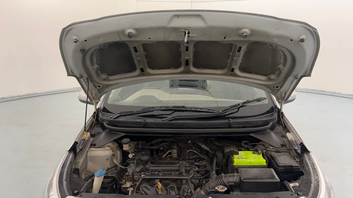 Used 2014 Hyundai Elite i20 Sportz 1.2 Petrol Manual engine ENGINE & BONNET OPEN FRONT VIEW