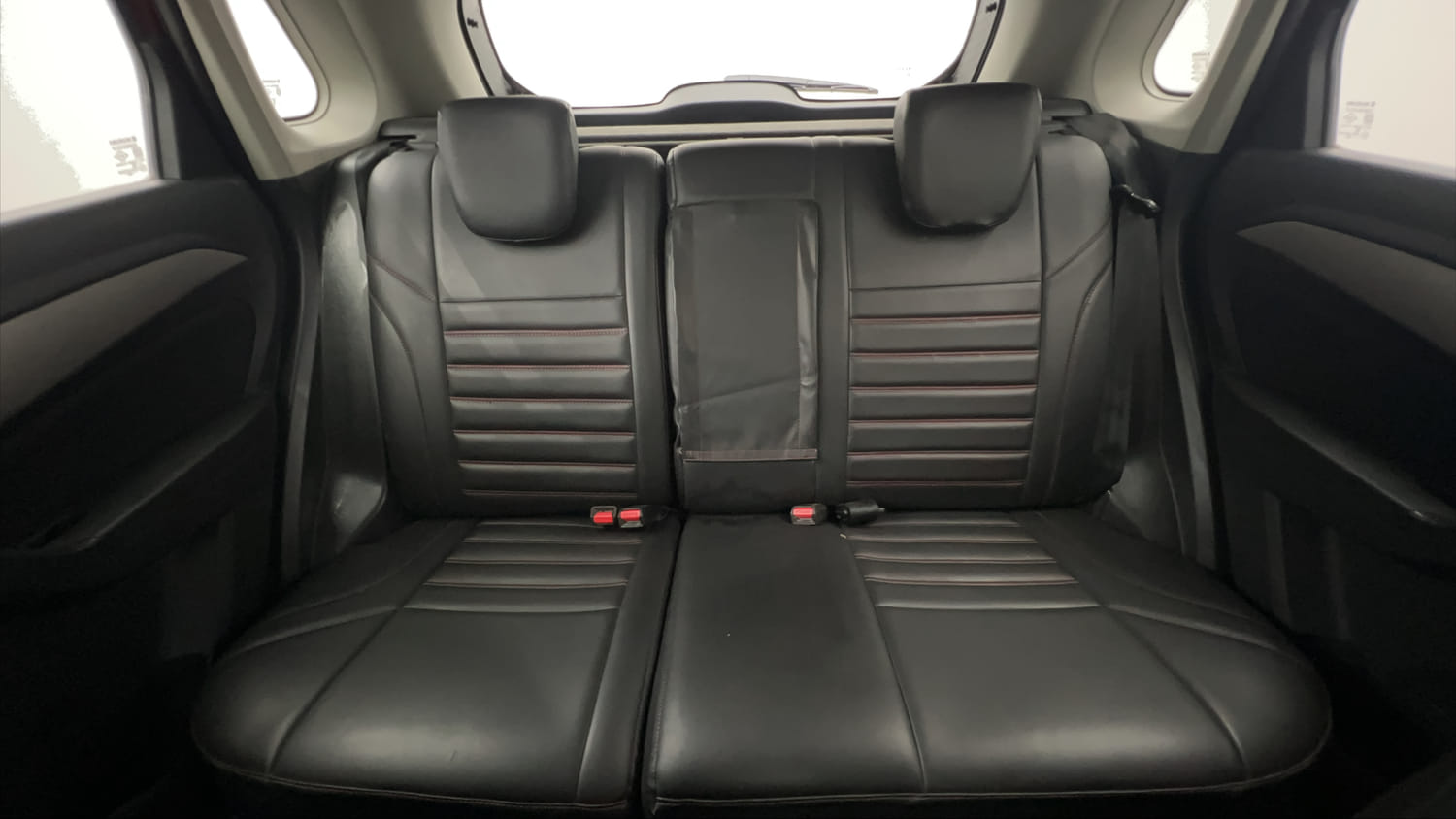 Used 2016 Maruti Suzuki Vitara Brezza [2016-2020] ZDi Plus Diesel Manual interior REAR SEAT CONDITION VIEW