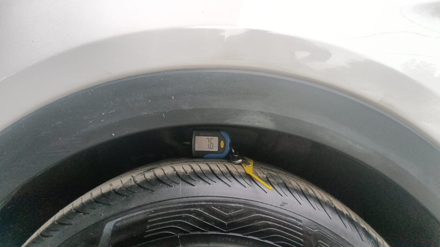 Used 2019 Hyundai Creta SX 1.6 AT CRDi Diesel Automatic tyres LEFT FRONT TYRE TREAD VIEW