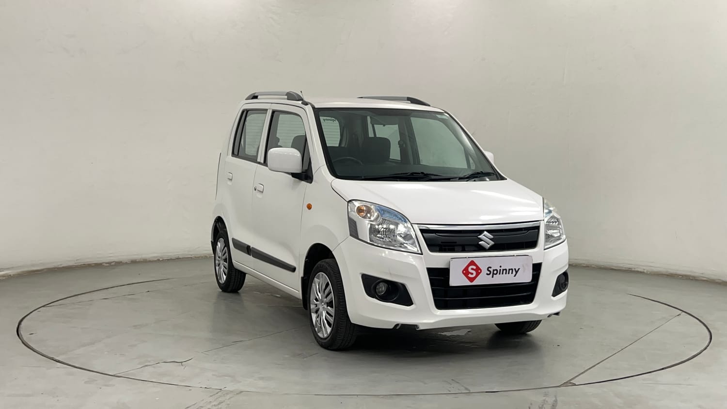 Used 2017 Maruti Suzuki Wagon R 1.0 VXI AMT Petrol Automatic exterior RIGHT FRONT CORNER VIEW