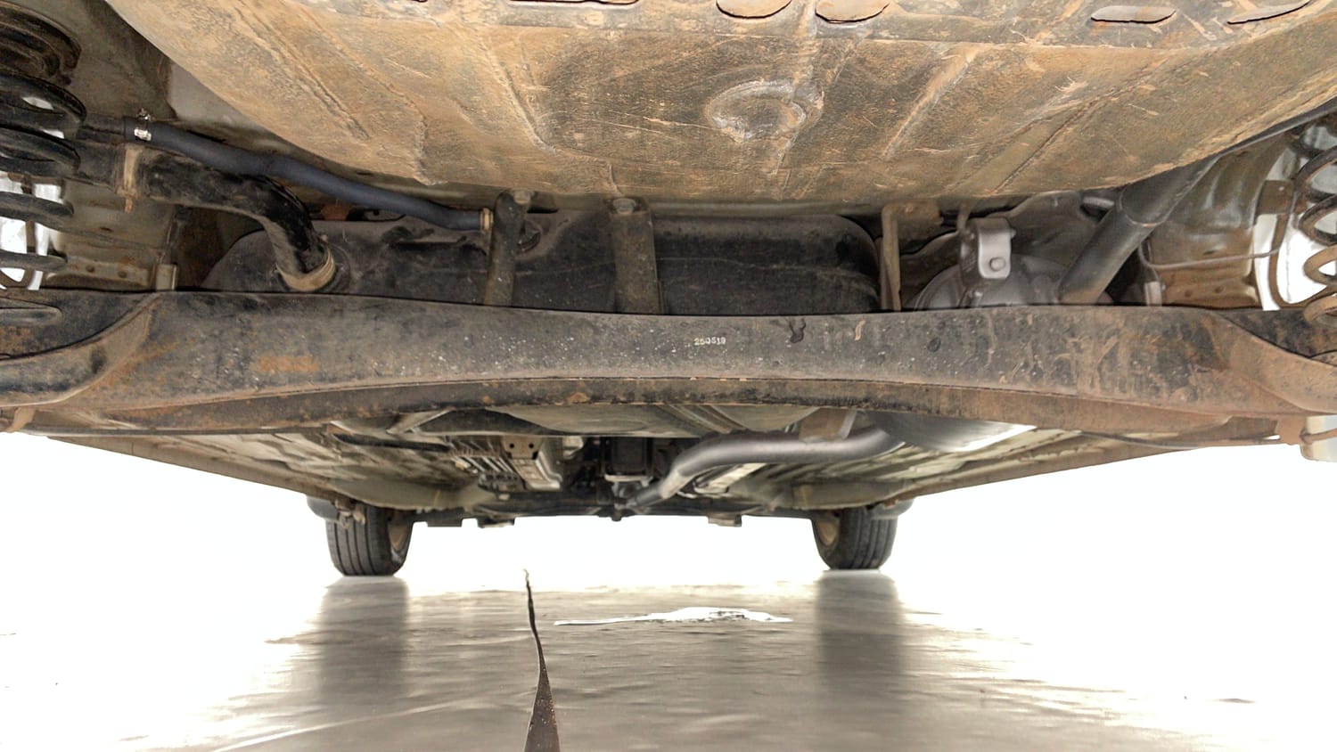 Used 2018 Honda Amaze 1.2 VX MT Petrol Petrol Manual extra REAR UNDERBODY VIEW (TAKEN FROM REAR)