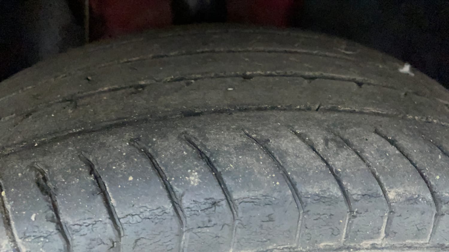 Used 2023 Skoda Kushaq Ambition 1.0L TSI MT Petrol Manual tyres RIGHT FRONT TYRE TREAD VIEW