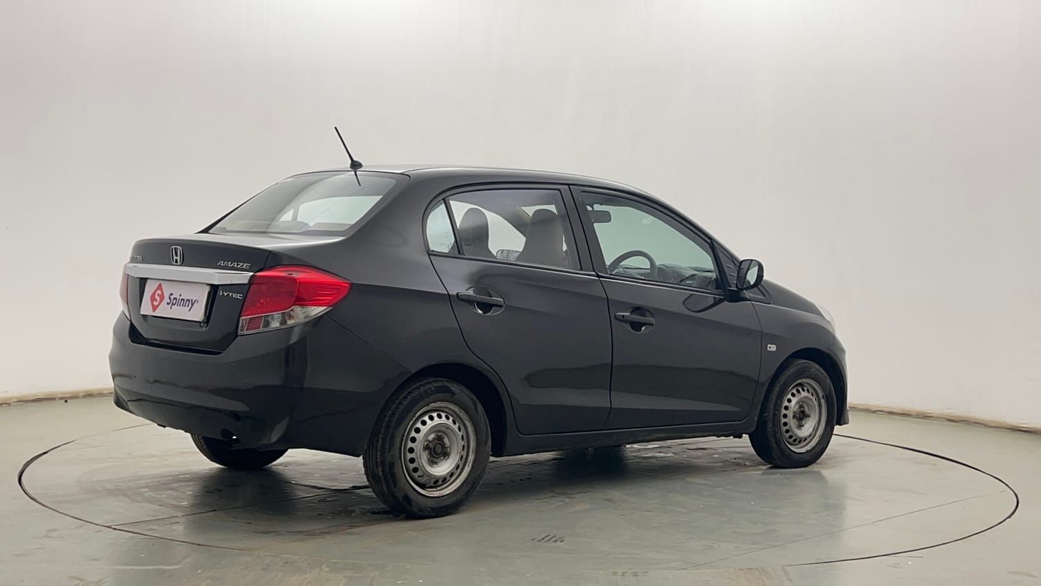 Used 2015 Honda Amaze 1.2 E i-VTEC Petrol Manual exterior RIGHT REAR CORNER VIEW