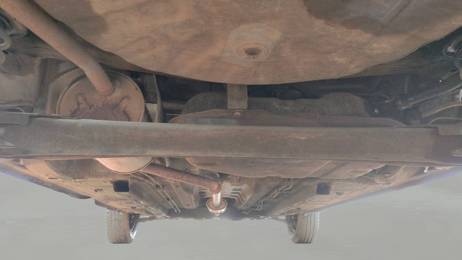 Used 2021 Renault Kwid RXT 1.0 Opt Petrol Manual extra REAR UNDERBODY VIEW (TAKEN FROM REAR)