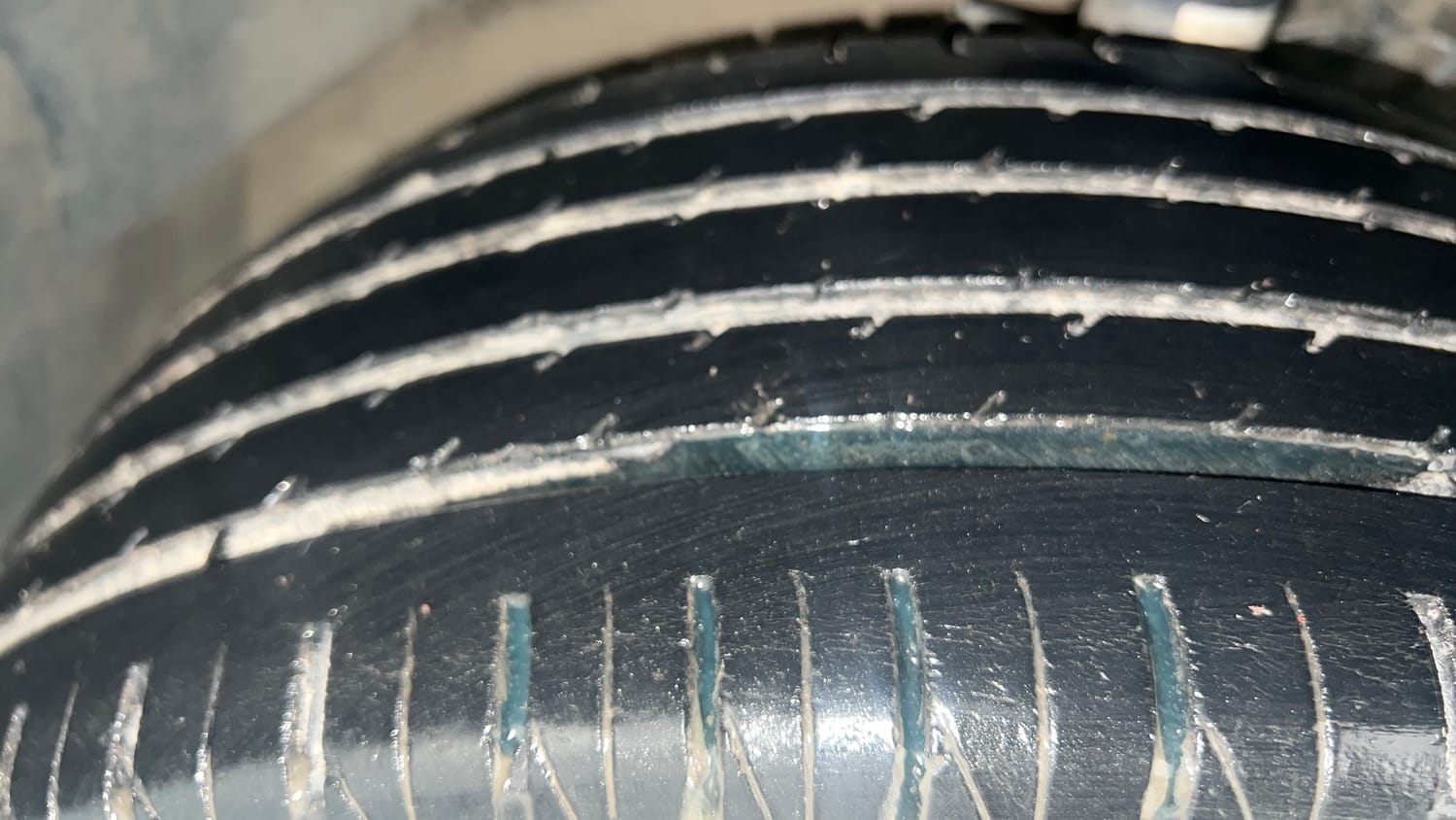 Used 2020 maruti-suzuki Vitara Brezza ZXi Plus Petrol Manual tyres RIGHT FRONT TYRE TREAD VIEW