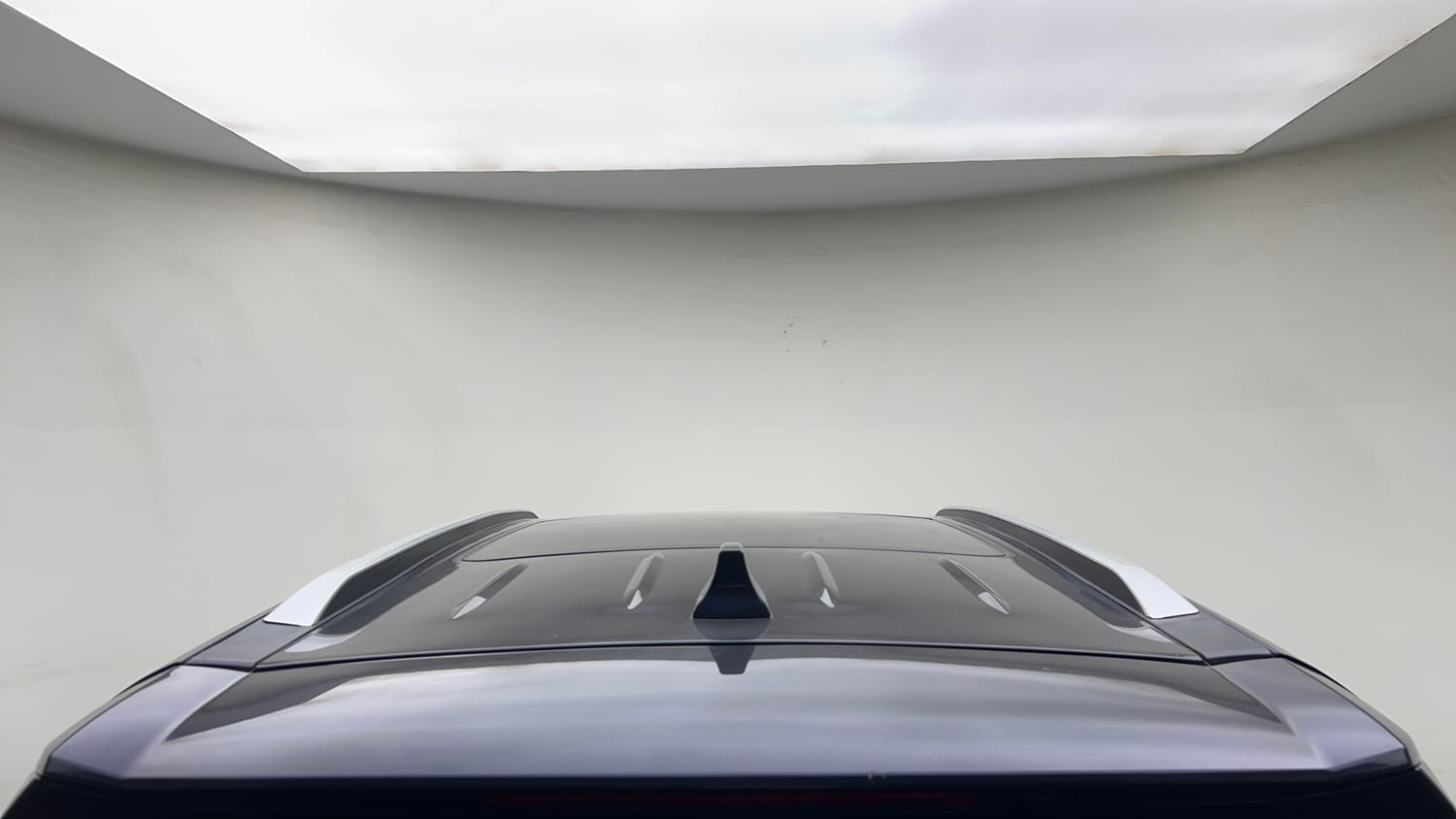 Used 2021 Mahindra XUV700 AX 7 Diesel AT Luxury Pack 7 STR Diesel Automatic exterior EXTERIOR ROOF VIEW