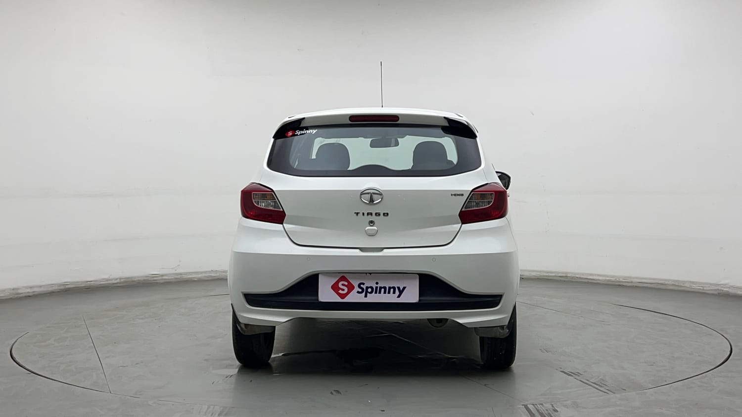 Used 2023 Tata Tiago XT CNG Cng Manual exterior BACK VIEW