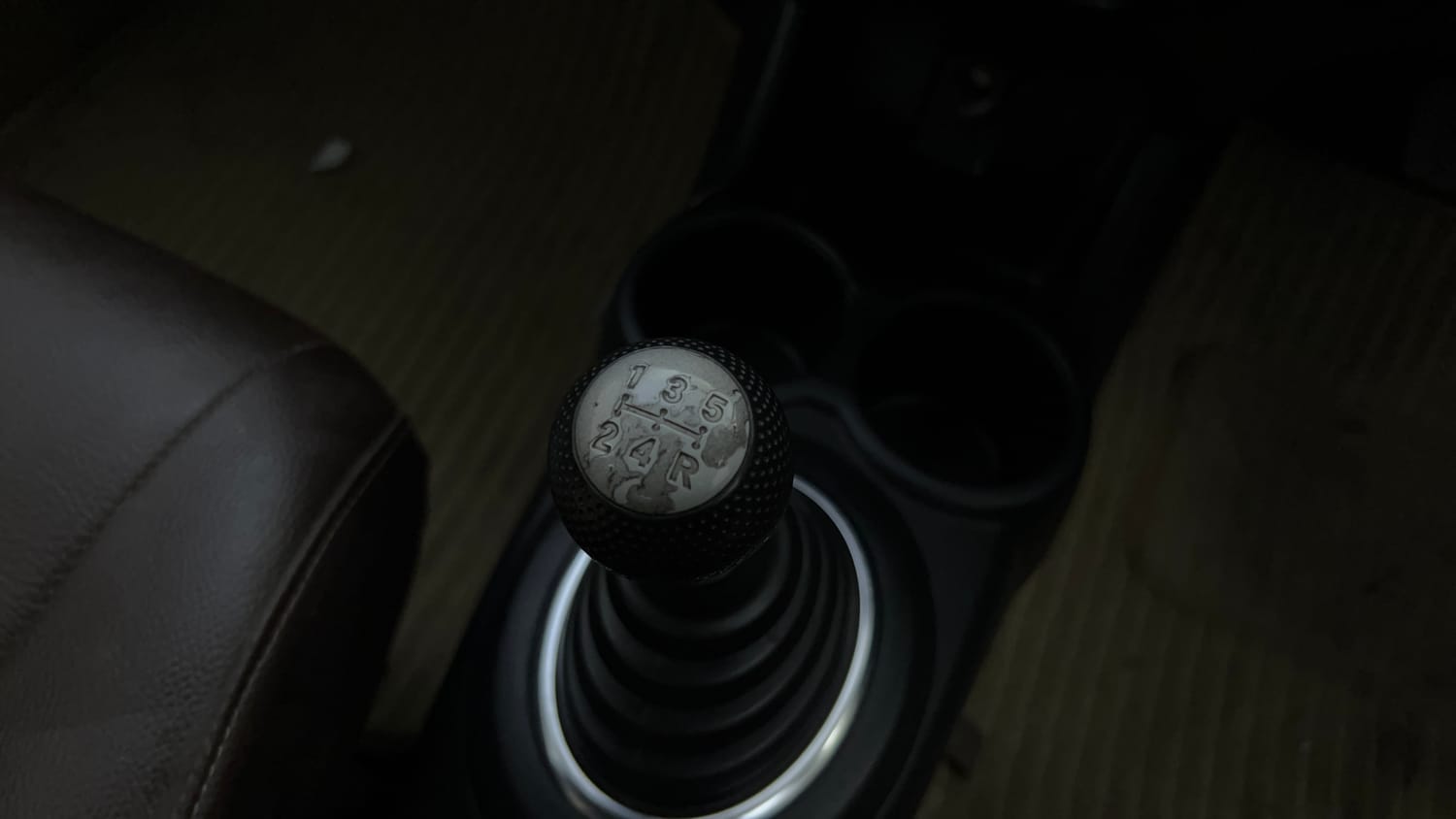 Used 2016 Honda Amaze 1.2 S i-VTEC Petrol Manual interior GEAR  KNOB VIEW