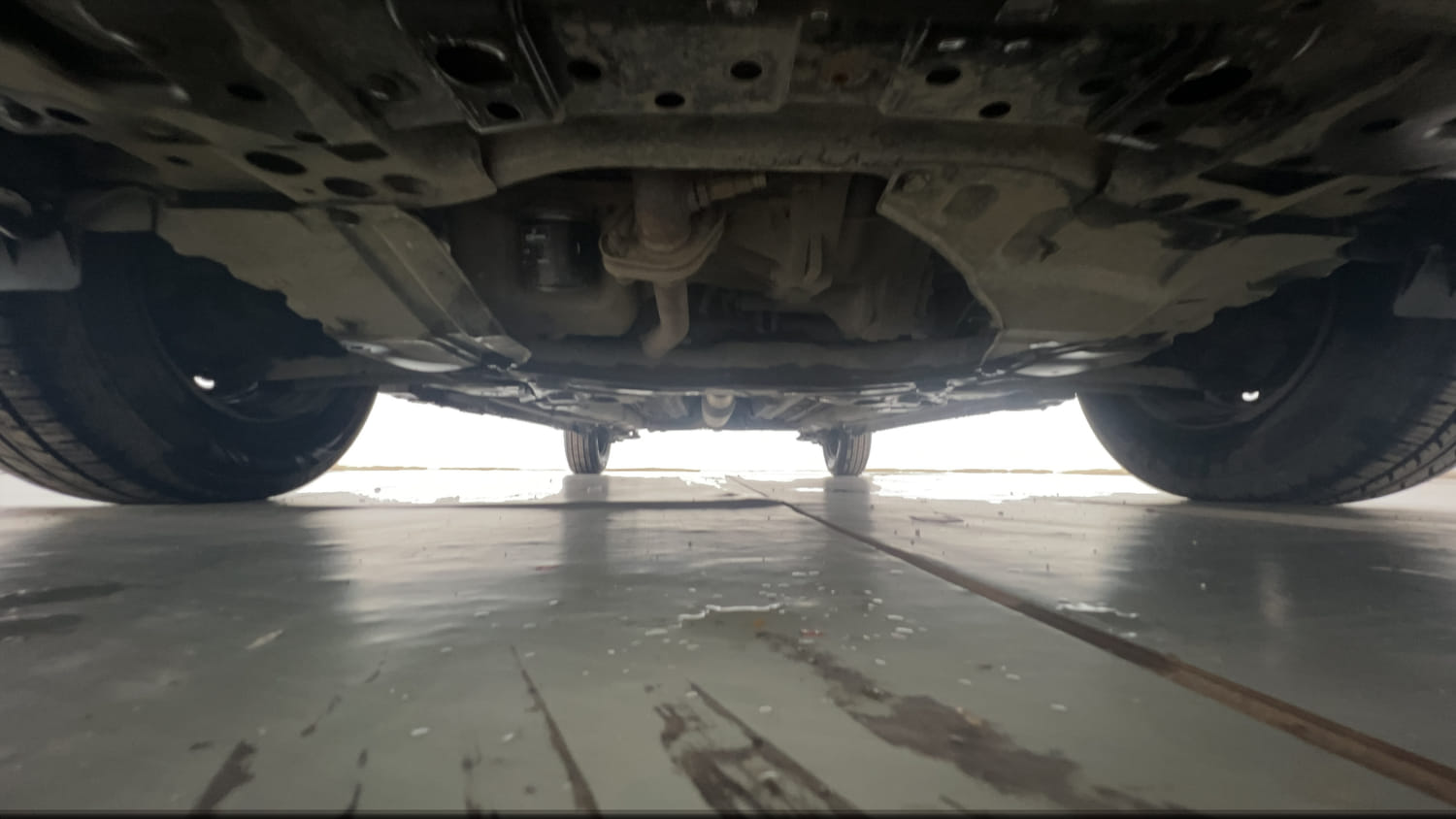 Used 2015 Maruti Suzuki Swift VXi Petrol Manual extra FRONT LEFT UNDERBODY VIEW