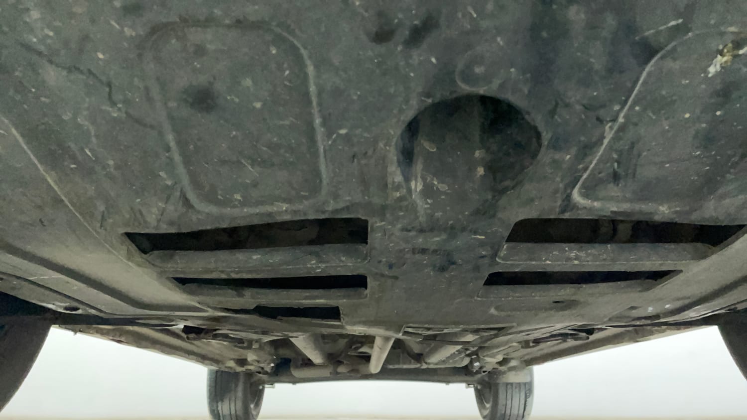 Used 2018 Hyundai Creta SX 1.6 AT CRDi Diesel Automatic extra FRONT LEFT UNDERBODY VIEW