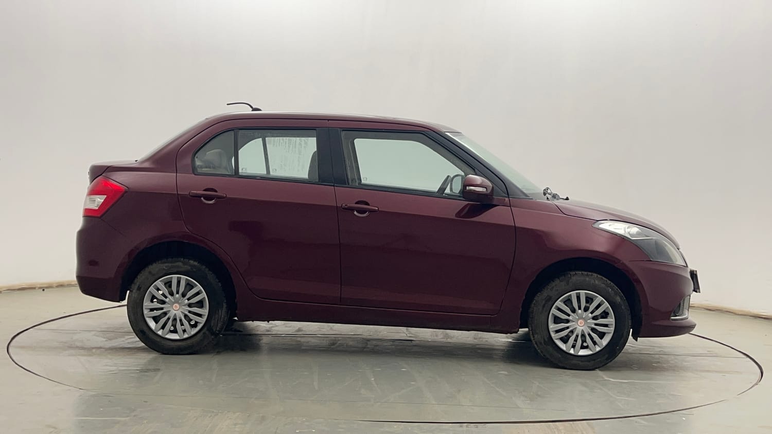 Used 2016 Maruti Suzuki Swift Dzire VXI Petrol Manual exterior RIGHT SIDE VIEW