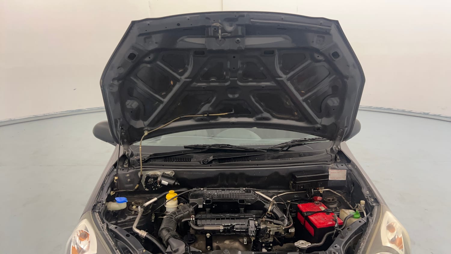 Used 2013 Maruti Suzuki Alto 800 Lxi Petrol Manual engine ENGINE & BONNET OPEN FRONT VIEW