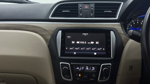 Used 2019 Maruti Suzuki Ciaz Alpha Hybrid 1.5 Petrol Manual interior MUSIC SYSTEM & AC CONTROL VIEW