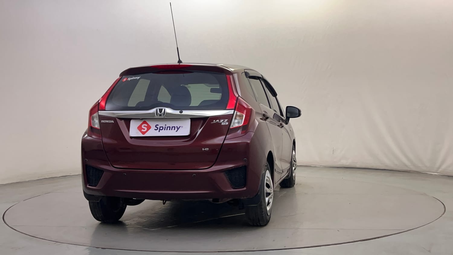 Used 2015 Honda Jazz SV Diesel Diesel Manual exterior RIGHT REAR CORNER VIEW