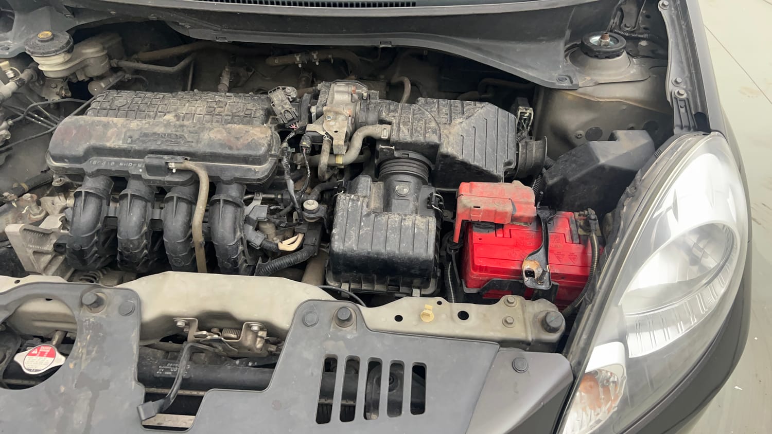 Used 2015 Honda Amaze 1.2 E i-VTEC Petrol Manual engine ENGINE LEFT SIDE VIEW