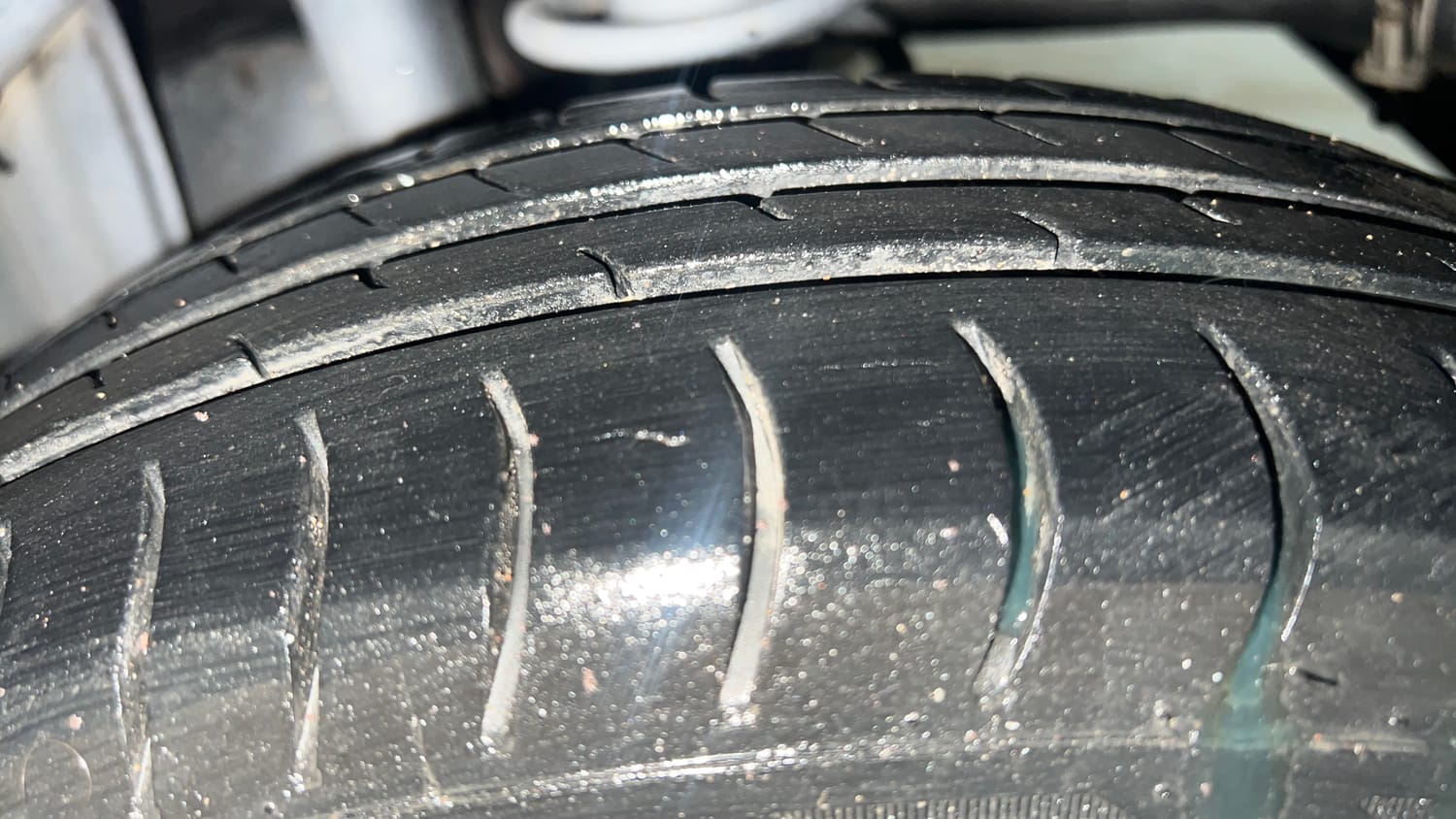 Used 2013 Maruti Suzuki Alto 800 Lxi Petrol Manual tyres LEFT REAR TYRE TREAD VIEW