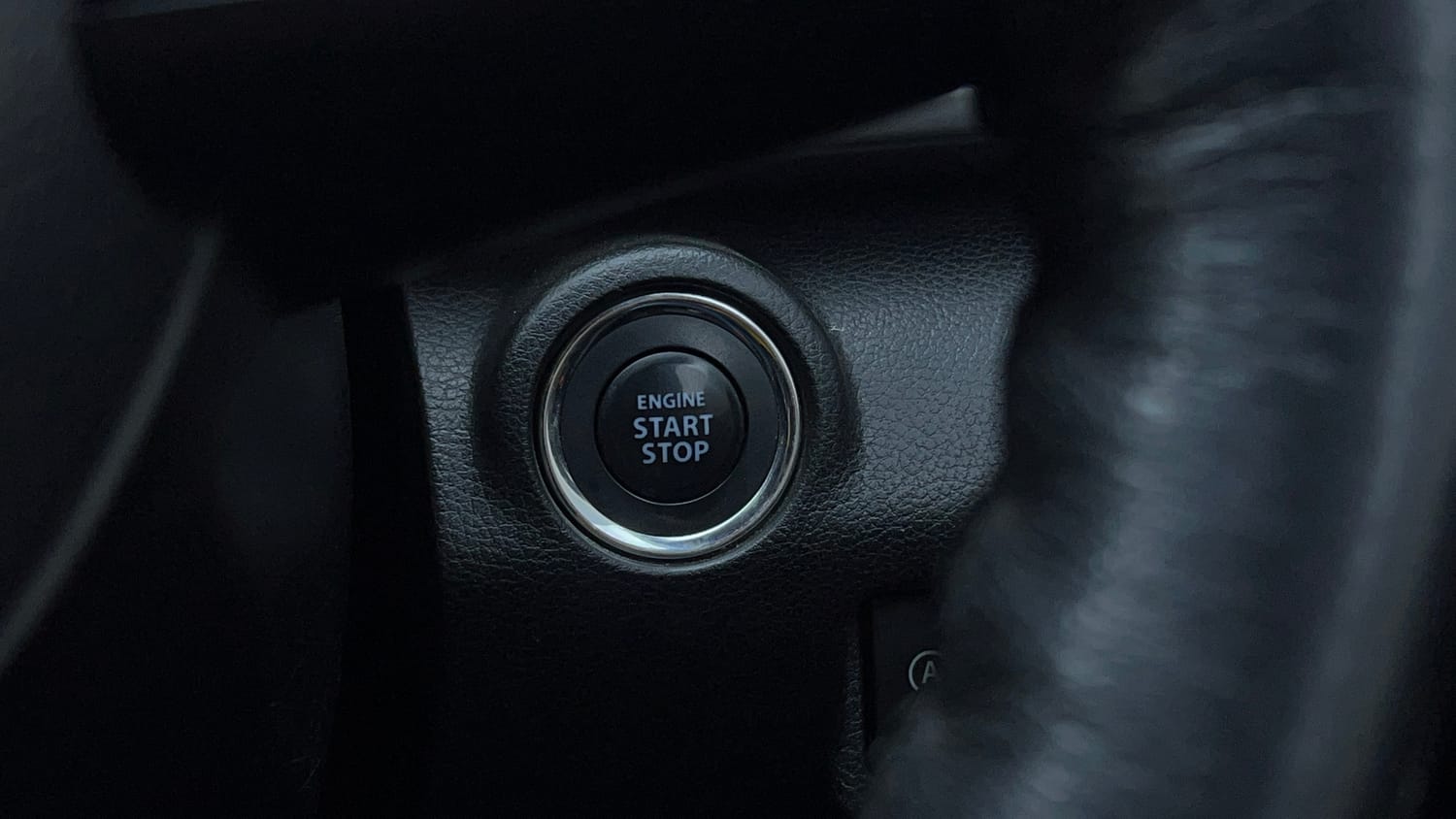 Used 2021 Maruti Suzuki XL6 Alpha AT Petrol Petrol Automatic top_features Keyless start