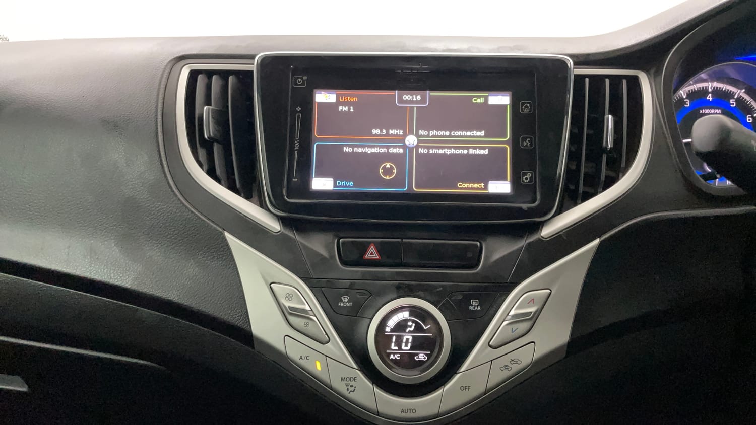 Used 2017 Maruti Suzuki Baleno Alpha 1.2 Petrol Manual interior MUSIC SYSTEM & AC CONTROL VIEW