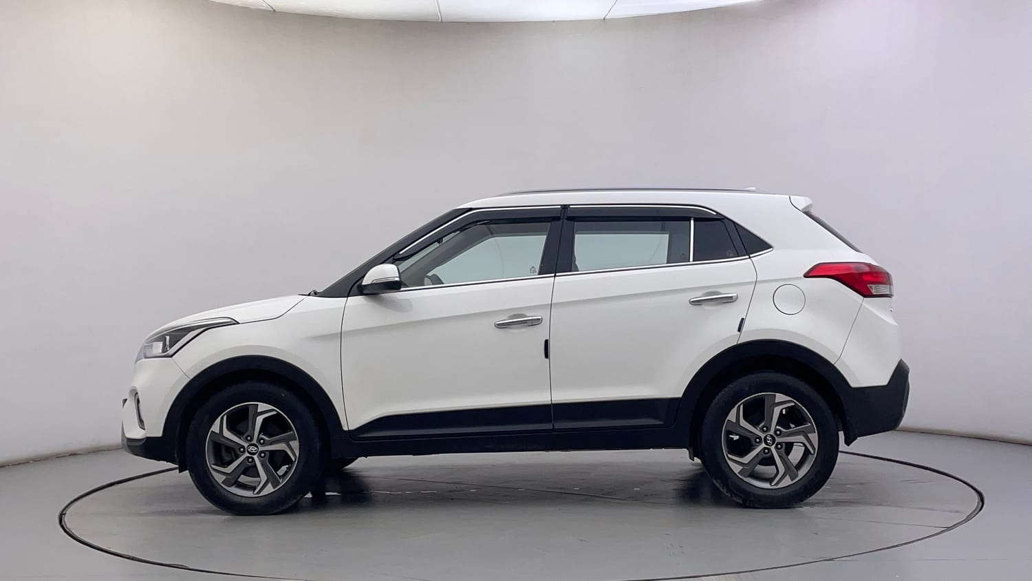Used 2018 Hyundai Creta SX 1.6 AT CRDi Diesel Automatic exterior LEFT SIDE VIEW