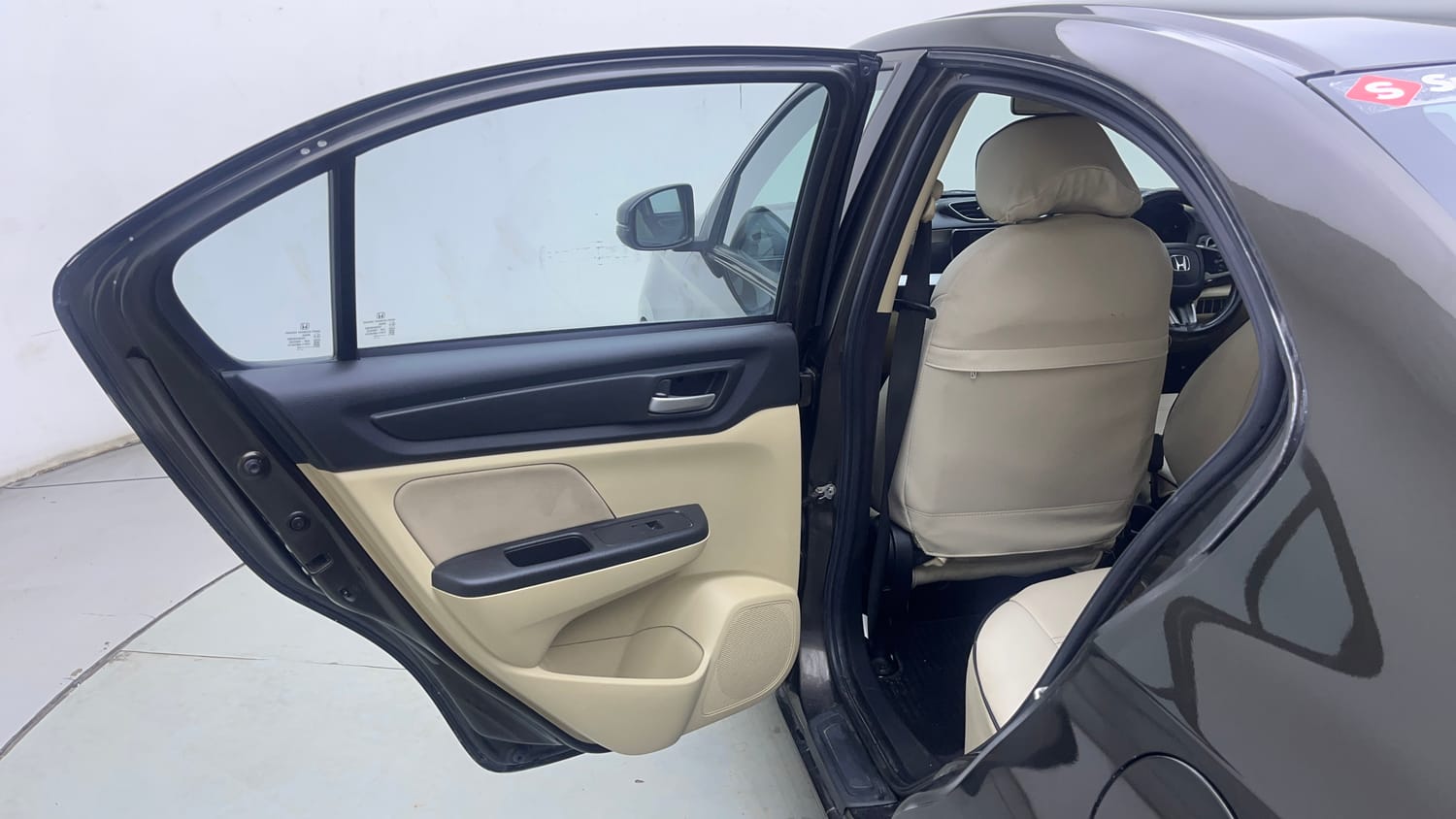 Used 2023 Honda Amaze VX MT 1.2 Petrol Petrol Manual interior LEFT REAR DOOR OPEN VIEW