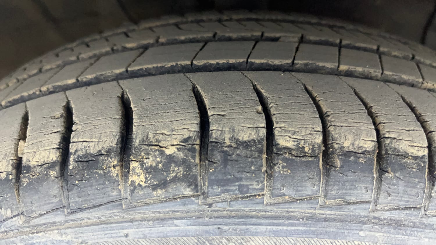 Used 2019 Hyundai Santro Asta Petrol Manual tyres RIGHT FRONT TYRE TREAD VIEW