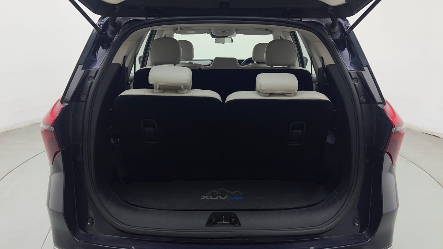 Used 2021 Mahindra XUV700 AX 7 Diesel AT Luxury Pack 7 STR Diesel Automatic interior DICKY INSIDE VIEW